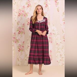 Eileen West Long Sleeve Hollyberry Plaid Cotton Blend Flannel Ballet Nightgown S